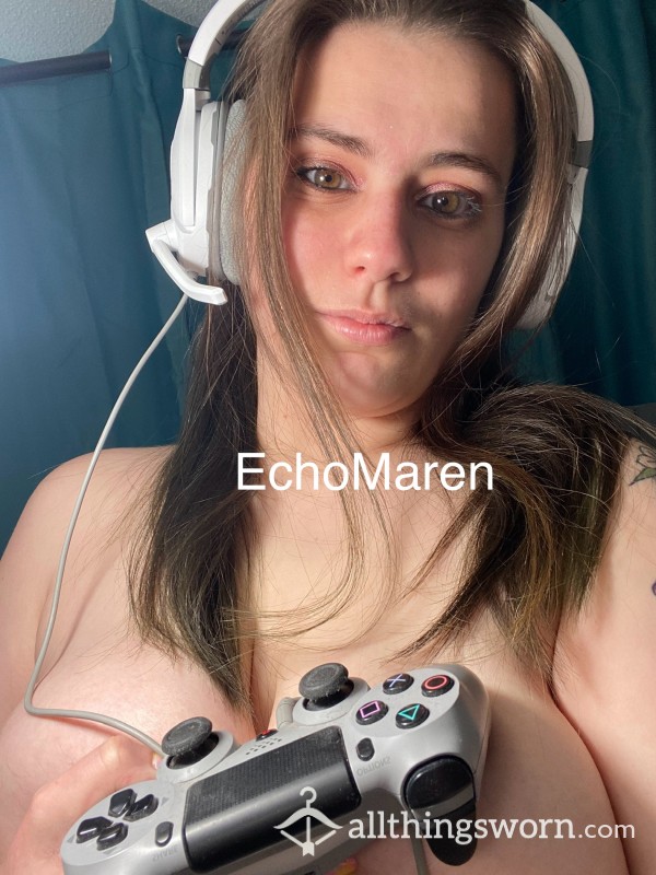 Gamer Girl Pics