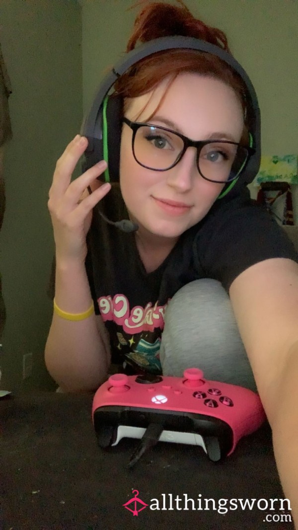 Gamer Girlfriend 💕