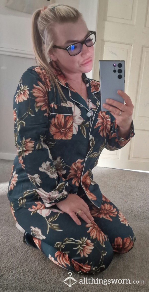 Gorgeous Satin Pj's 🥰🥰