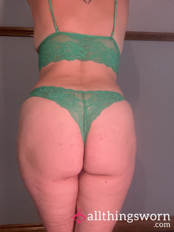 Green Lace Lingerie Set. Size L