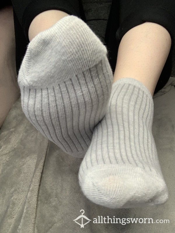 Grey Ribbed Trainer Socks