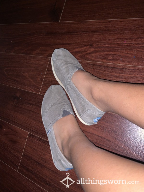 Grey Toms