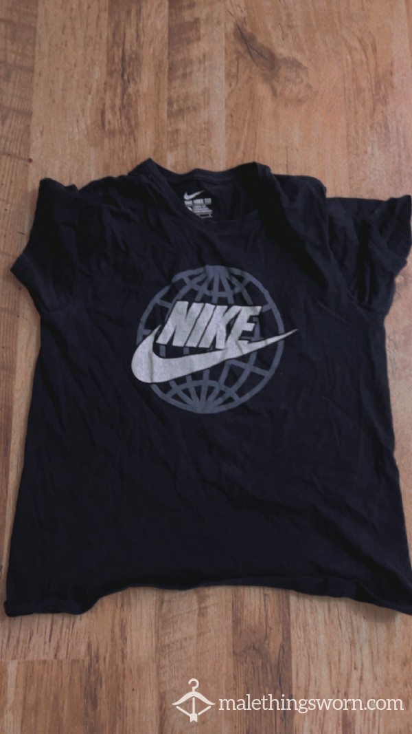 Gym Used Nike T-shirt