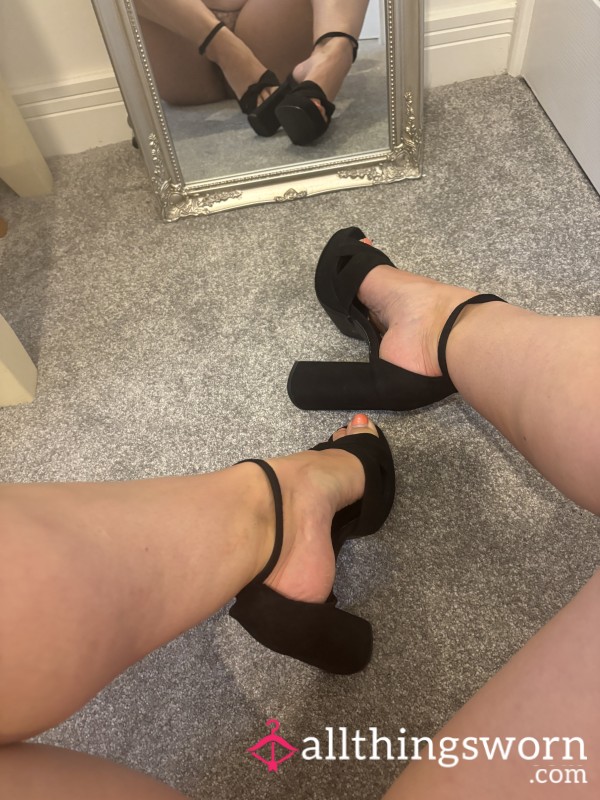 Heel Play Session