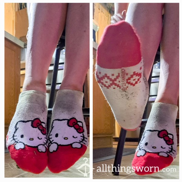 Hello Kitty Ankle Socks  , Sweaty/dirty & Gra** Stains