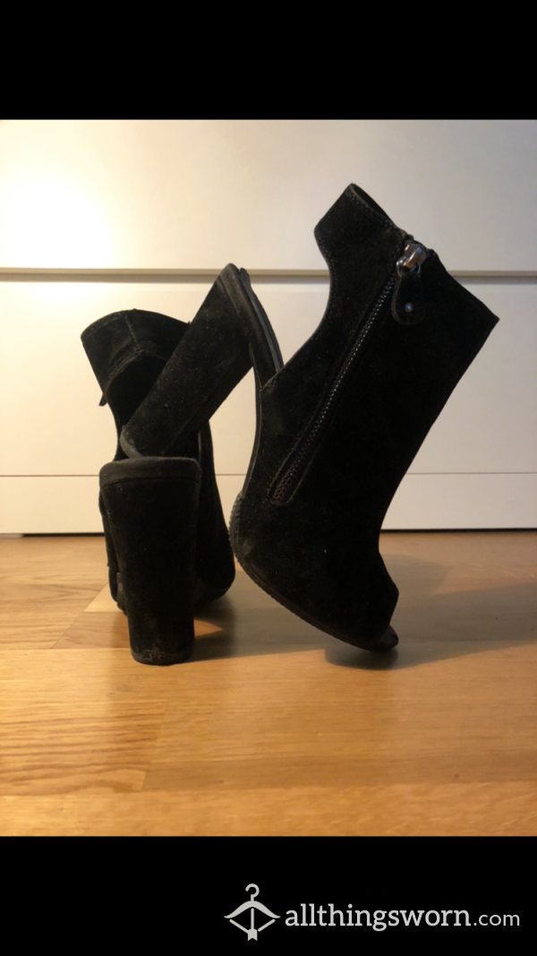 Highly Worn Black Velvet Heels By Trained Ballet Dancer