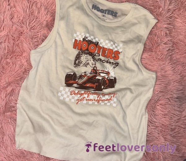 Hooters Sleeping T Shirt 🍒