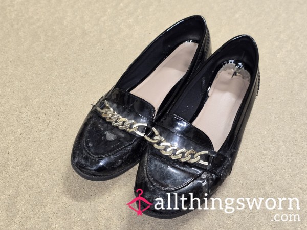 ***SOLD*** Horrendously Worn Work Flats