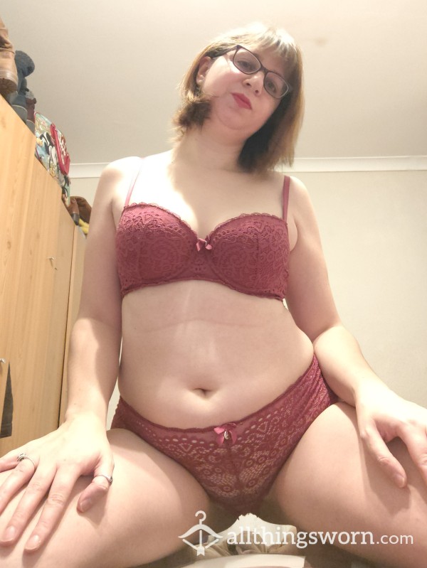 Knickers,s**ting Session 10 Mins And 5 Pics