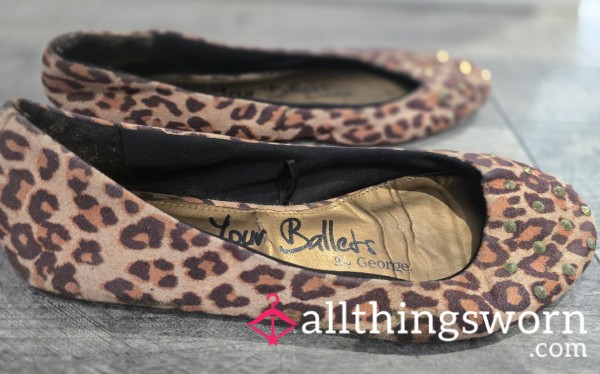 Ladies Extremely Well Worn Tatty Leopard Skin Flat Shoes For You Foot Fet**h Lovers - Sweaty Wrinkled Soles