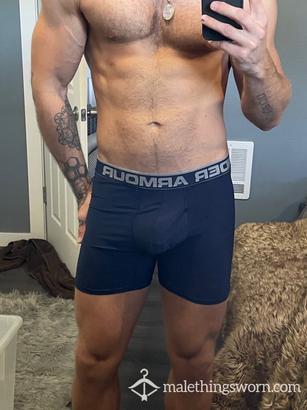 Large Underarmour Boxer Briefs