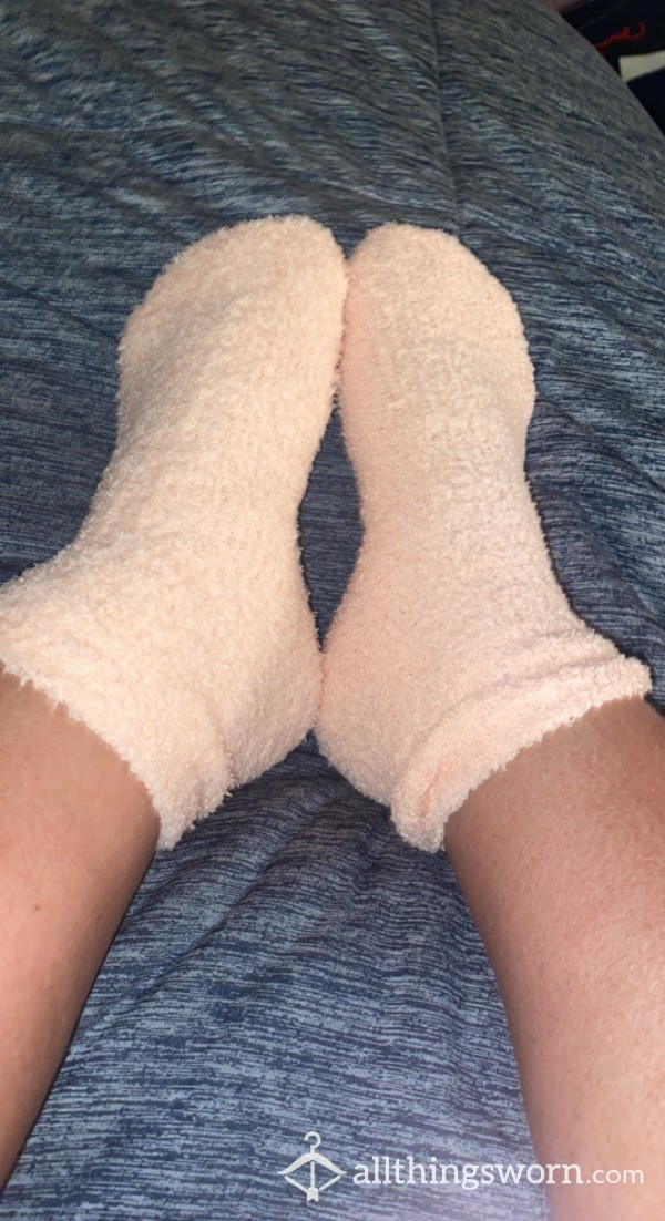 Light Peach Fuzzy Socks