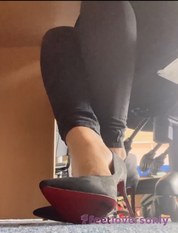 👠 Surrender To Silence: 16-Minute Stiletto Foot Ignore Fantasy! 👠