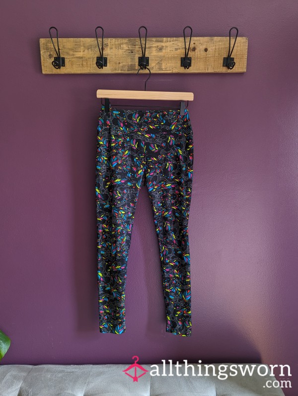 LuLaRoe Bu*ter-soft Leggings - Abstract Design