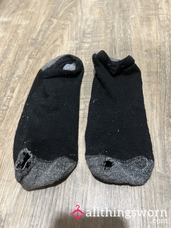 Men’s Socks With Holes On Each Foot