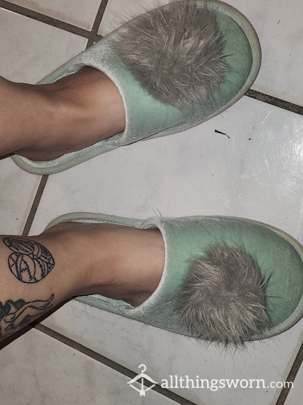 Mint Green Pom Pom Vs Slippers