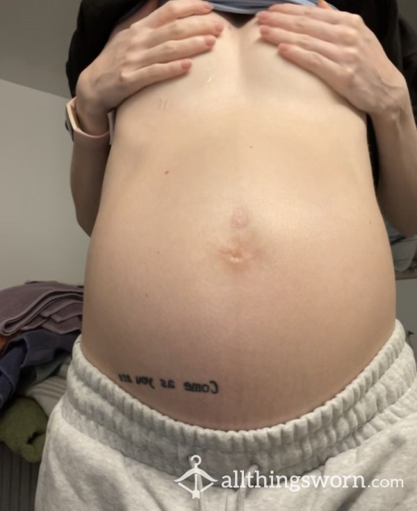 My 9 Month Pregnant Belly And T*tties