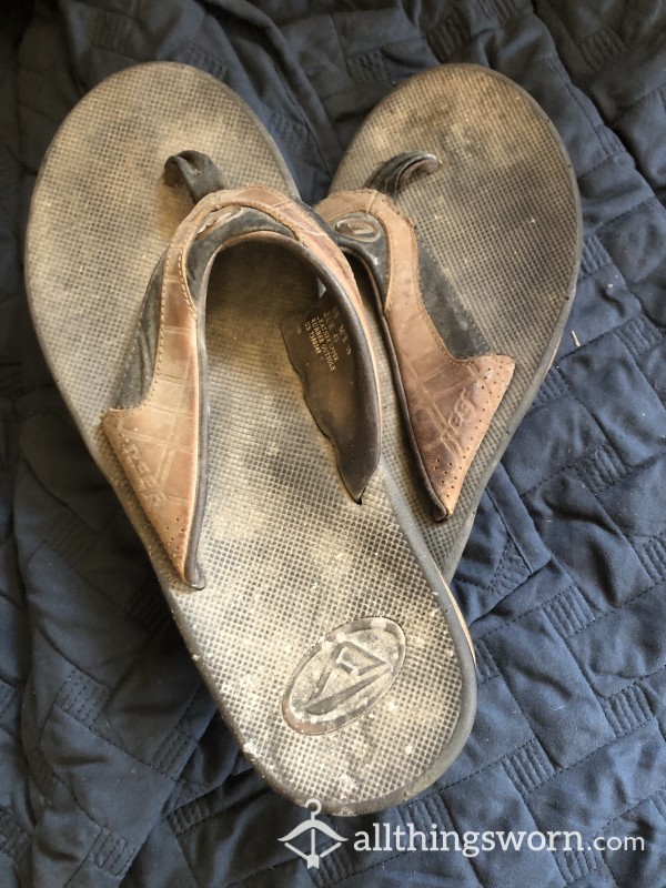 ALPHA'S FILTHY NASTY USED REEF FLIPFLOPS