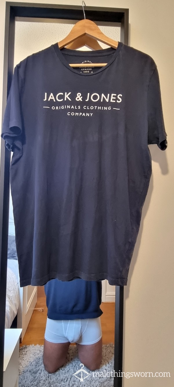 Navy Tee Shirt Sweaty With Extras