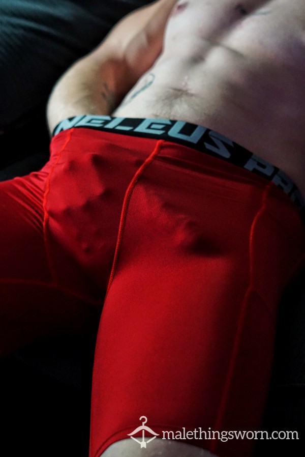 NELEUS Compression Short - Red