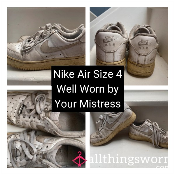 Nike Air Size 4 Well Worn!! 🖤🖤