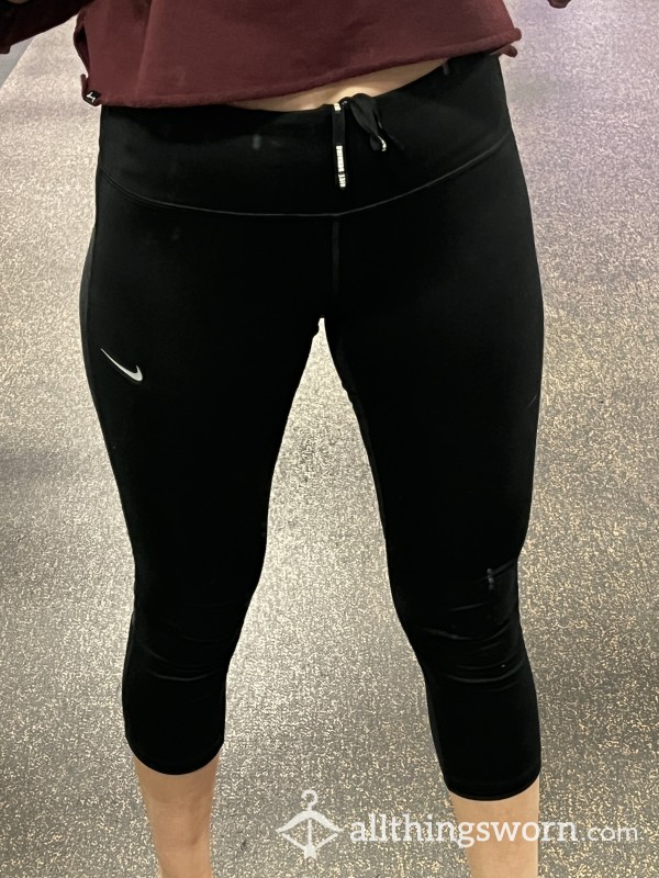 Nike Crop Leggings