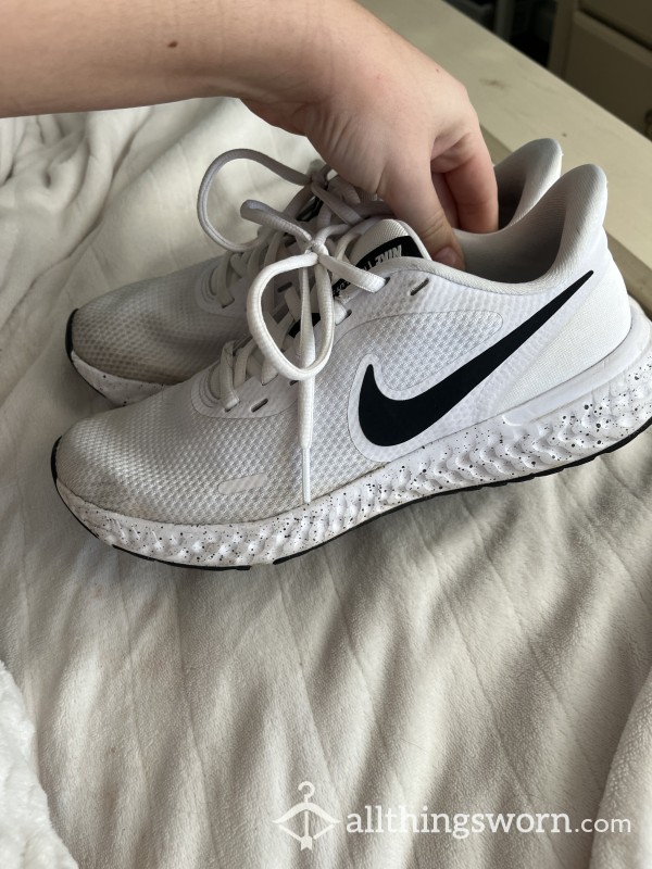 Nike Sneakers