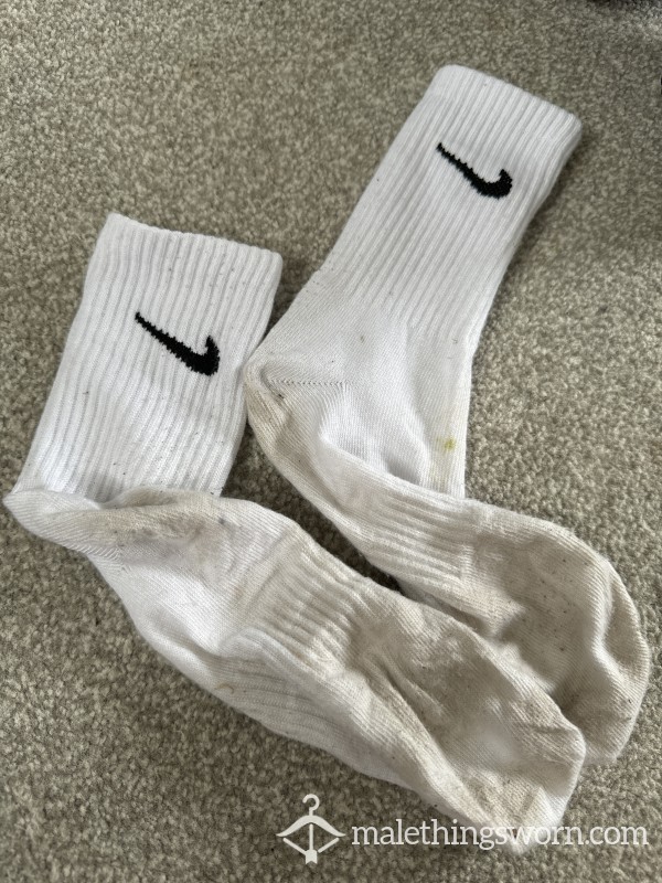 SOLD 💦 Nike Sox