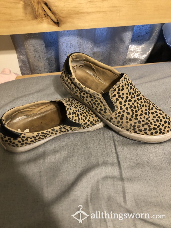 NINEWEST SPOTTED SLIP ON SHOE