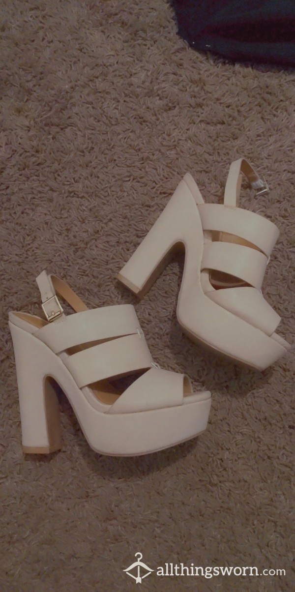 Old Beige Chucky Heels. Size 6.5