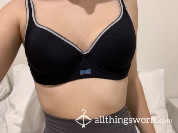 Old Black Sports Bra 🖤 48hr Wear