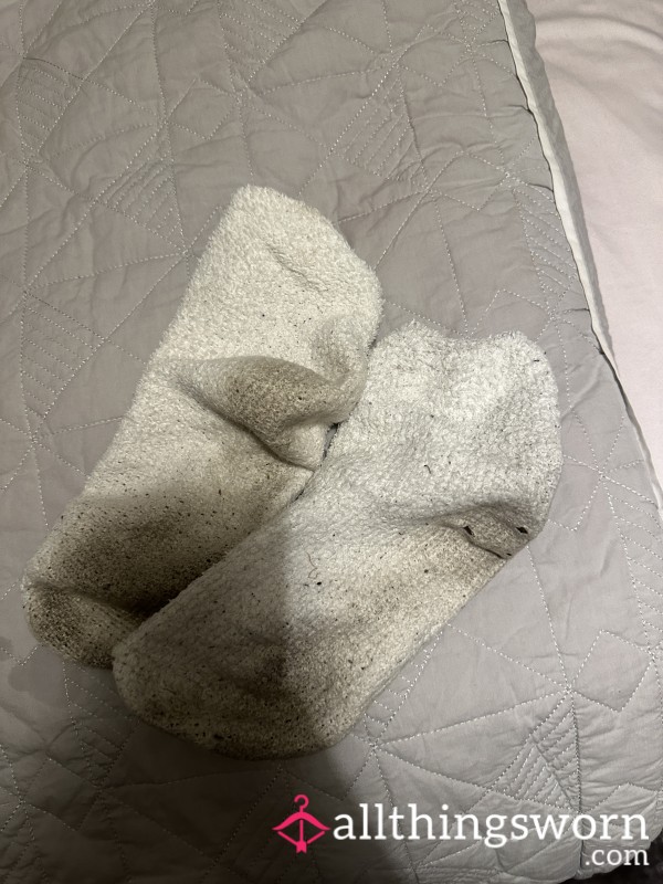 Old Well Worn White Fluffy Socks🦶😈