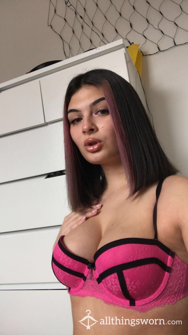 Pink Bra <3