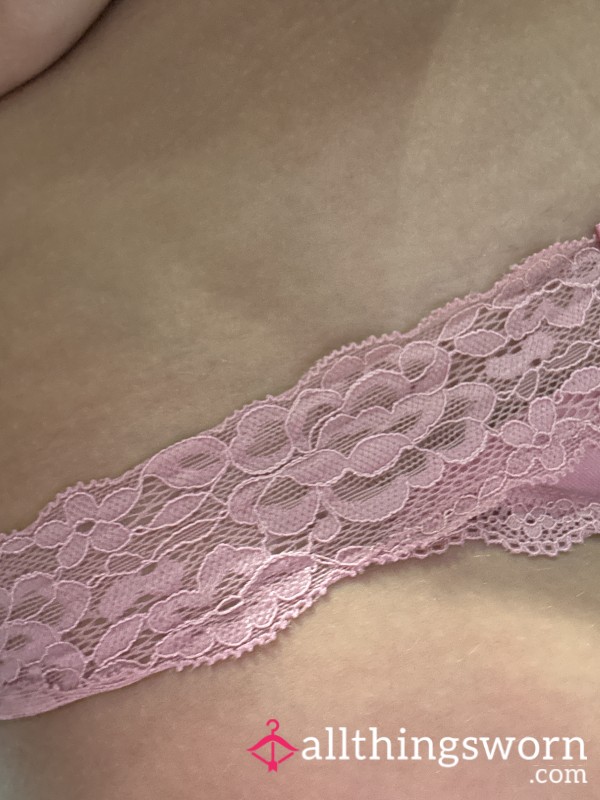 Pink Lace And Cotton Thong With Bow