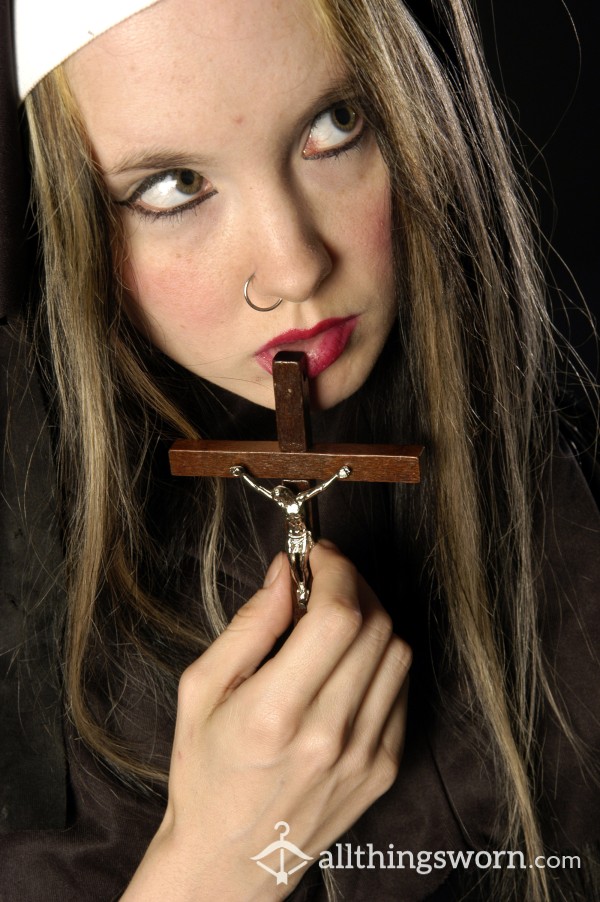 Possessed Naughty Nun F**ks The Cross