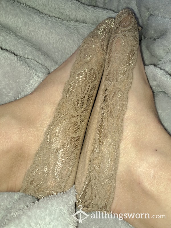 Pretty Lacy Sweaty Socklettes