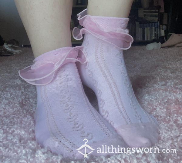 💗SOLD OUT💗🎀 Pink Ruffled Lace Socks