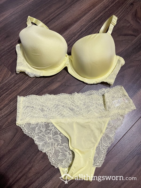 Pretty Yellow Set