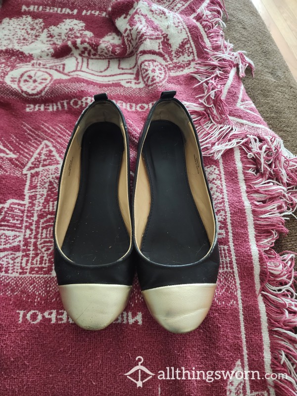 Rank Black Ballet Flats