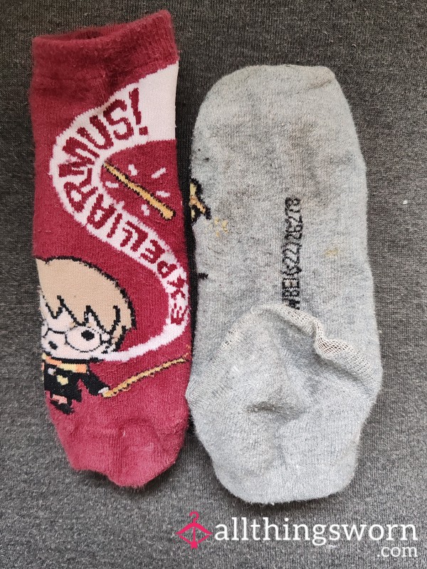 Really Stinky/sweaty Harry Potter Odd Socks