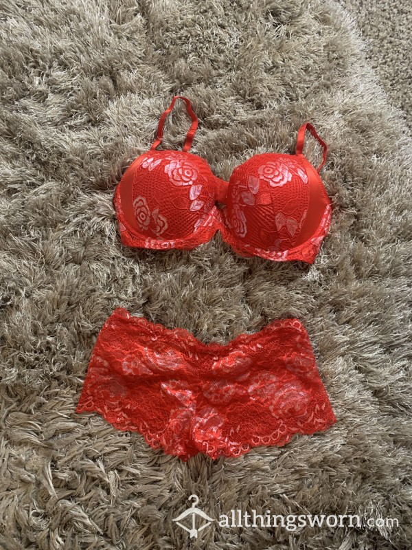 🖤Padded Red Bra And Boy Short Set