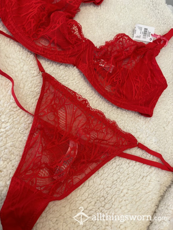 Red Lace Set