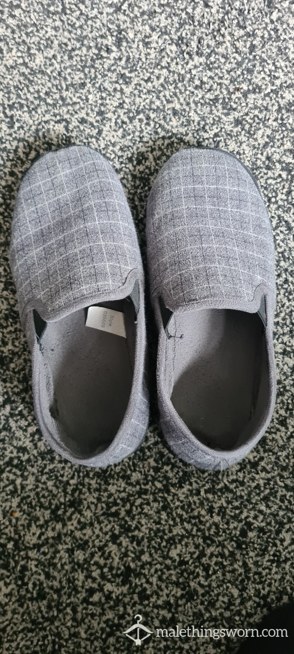 Reeking Slippers