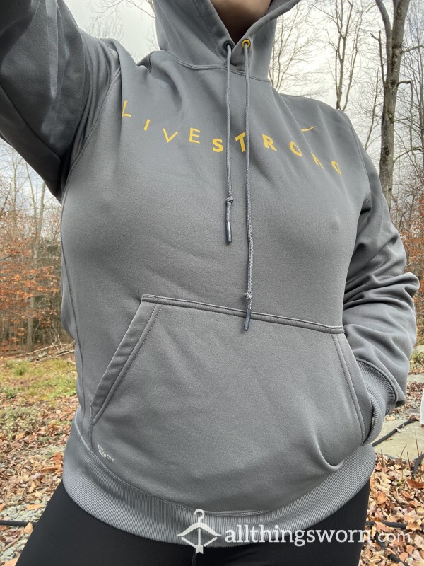 ⚡️ Running Hoodie ⚡️ • 48 Hour Wear + Sweaty, High-incline Run + Free Shipping • $35