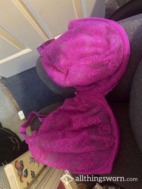 S**y Busty 36H Bra Pink