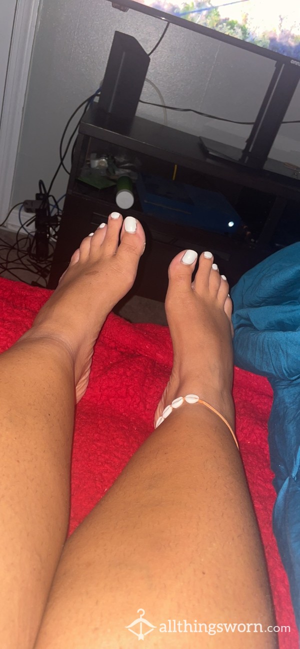 S**y Feet Pics For Your Pleasure 😛