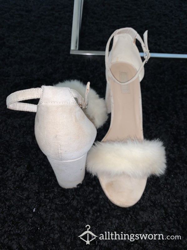 S**y Fluffy Heels