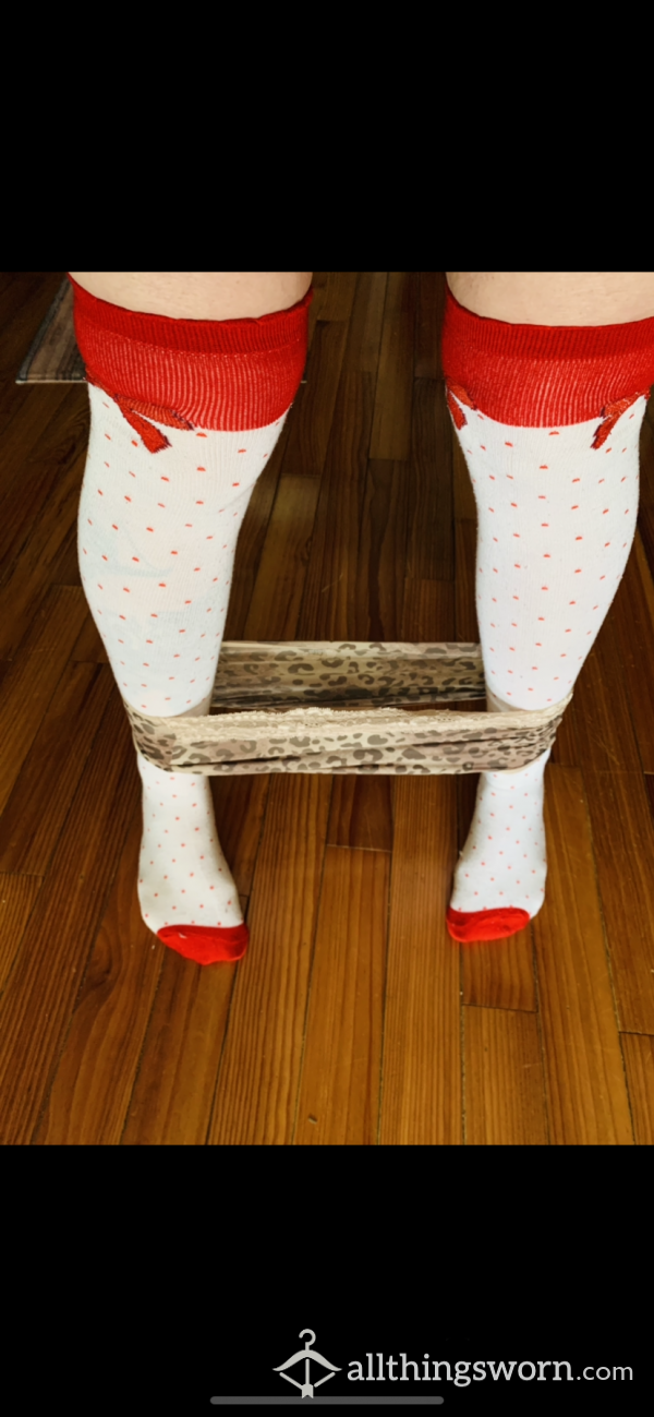 S**y Knee High Stockings With Red Dots And Red Bows