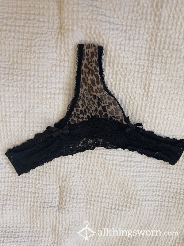 S**y Lace Cheetah Print Thong🖤