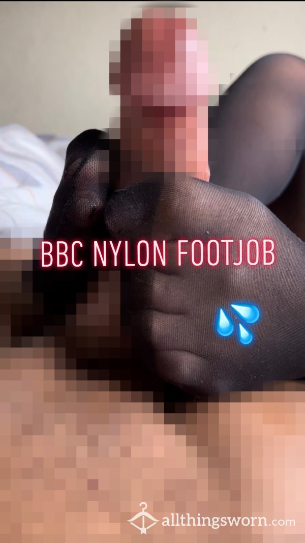 S**y Nylon Footjob (3:35)